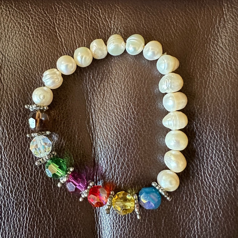 Swarovski handmade, colorful crystals faux pearls stretch bracelet. Never worn.
